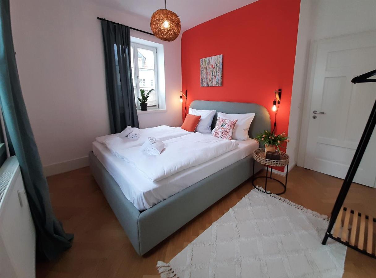 Apartment 4-6 Personen I 80Qm I Altstadt I Dachterasse I Parkplatz Straubing Ngoại thất bức ảnh